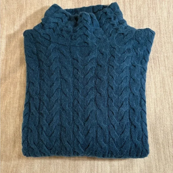 ♥️Garnet Hill Cashmere Cabled T-Neck - Picture 3 of 15